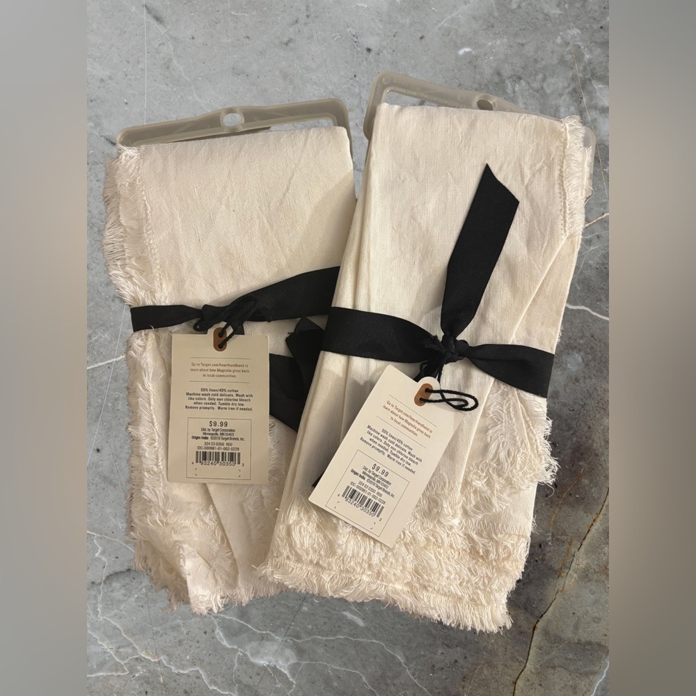 Hearth & Hand Ivory Napkins with Black Ties - Picture 3 of 3